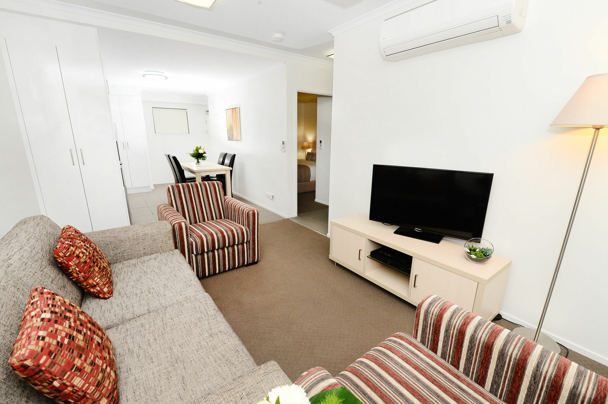 Oaks Moranbah Suites מראה חיצוני תמונה